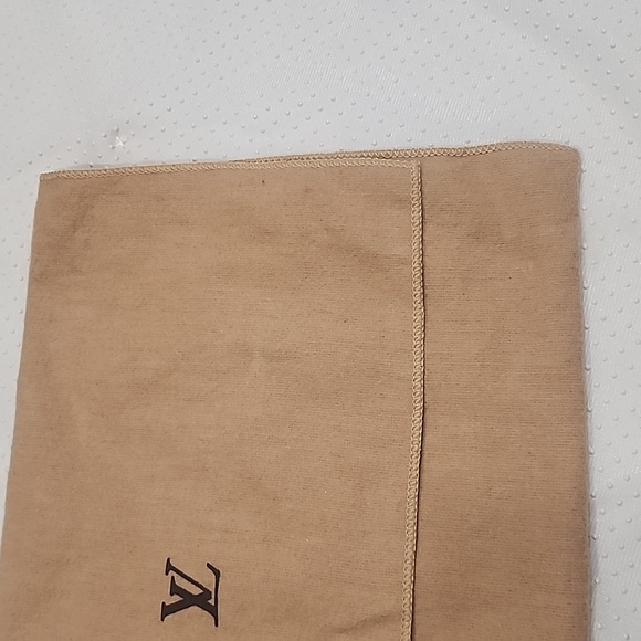 Authentic Louis Vuitton Medium Fold Over Dust Bag - Picture 3 of 9